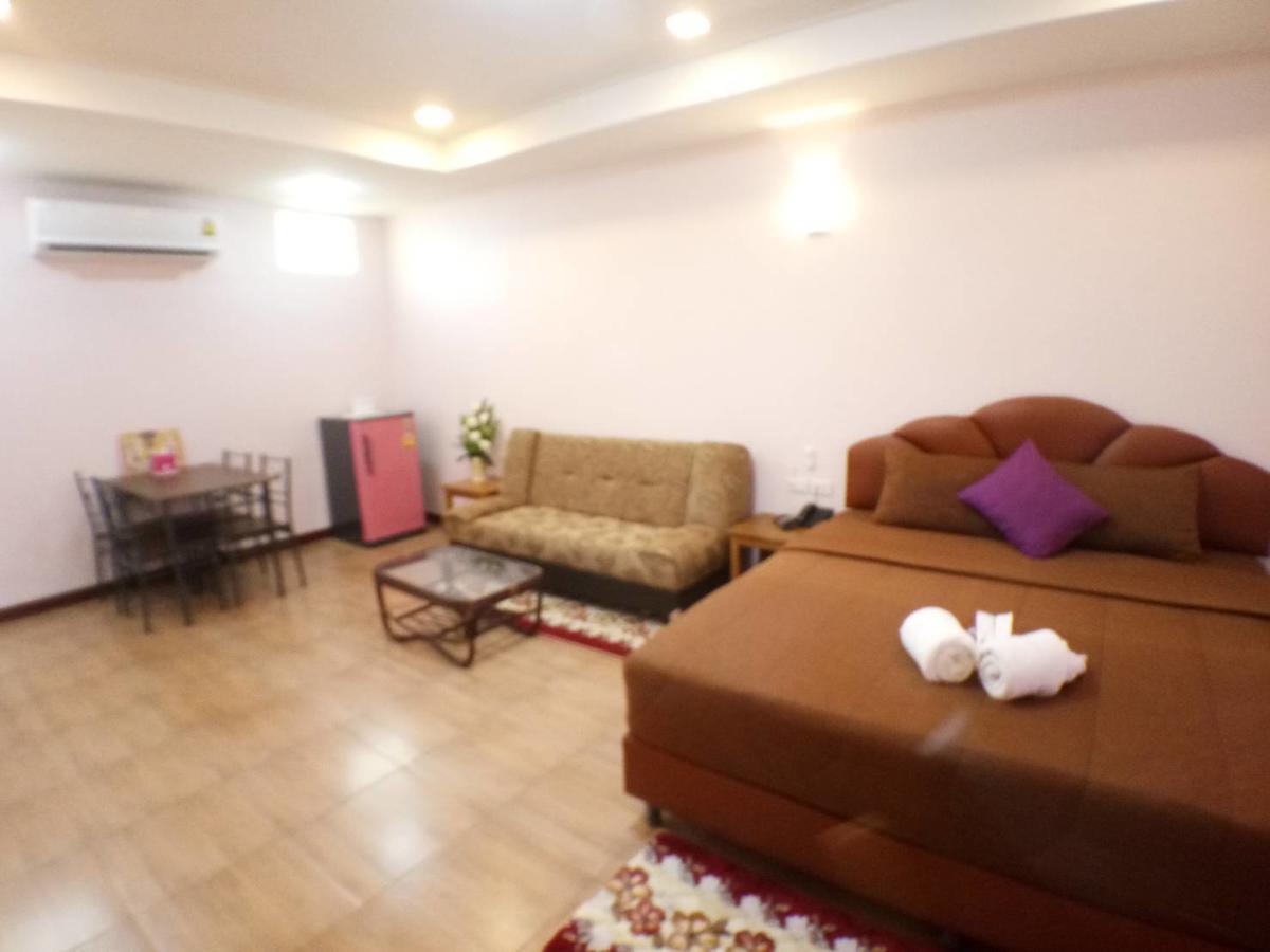 Hi Tech Resort Kabin Buri Bagian luar foto